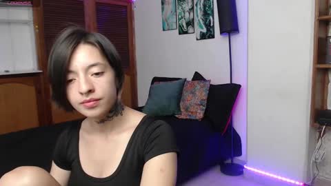 Snapshot of alicee_logan_ chatting on September 15, 1:49 am alicee_logan_ online show from September 15, 1:49 am