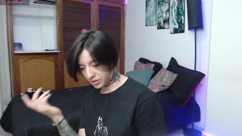 Snapshot of alicee_logan_ chatting on September 26, 3:21 am alicee_logan_ online show from September 26, 3:21 am