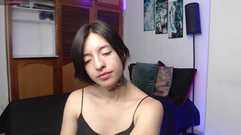 Snapshot of alicee_logan_ chatting on September 28, 2:17 am alicee_logan_ online show from September 28, 2:17 am