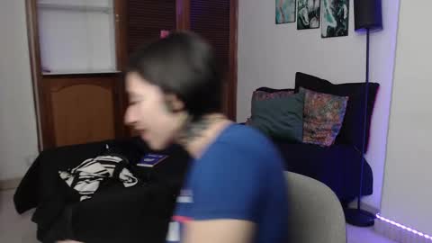 Snapshot of alicee_logan_ chatting on October 8, 1:58 am alicee_logan_ online show from October 8, 1:58 am