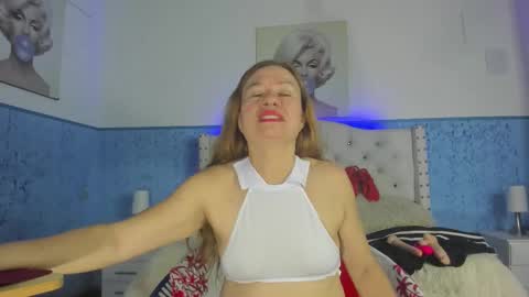 alicee_mature4 online show from October 15, 11:16 pm