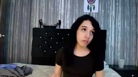 alicee_moonn online show from November 28, 7:49 pm