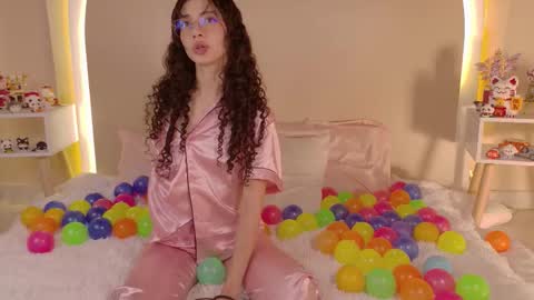 alice online show from February 7, 6:11 pm