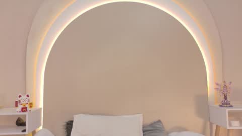 alice online show from March 7, 6:27 pm