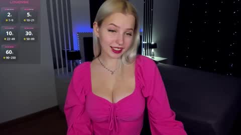 Snapshot of alicefreman chatting on December 27, 10:12 am Alice online show from December 27, 10:12 am