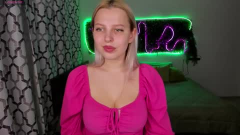 Snapshot of alicefreman chatting on February 11, 1:51 pm Alice online show from February 11, 1:51 pm