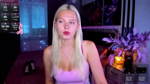Snapshot of alicefreman chatting on July 12, 6:04 am Alice online show from July 12, 6:04 am
