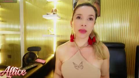 Allice online show from February 14, 7:10 pm