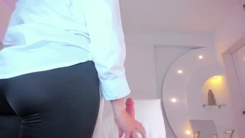 Snapshot of alicehanz_ chatting on December 8, 4:04 am Alice online show from December 8, 4:04 am