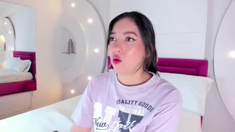 Snapshot of alicehanz_ chatting on February 23, 4:17 am Alice online show from February 23, 4:17 am