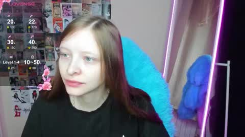 Alie online show from November 26, 1:17 am