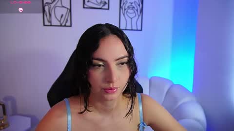 Snapshot of aliceharperx chatting on June 15, 7:27 pm Alice online show from June 15, 7:27 pm