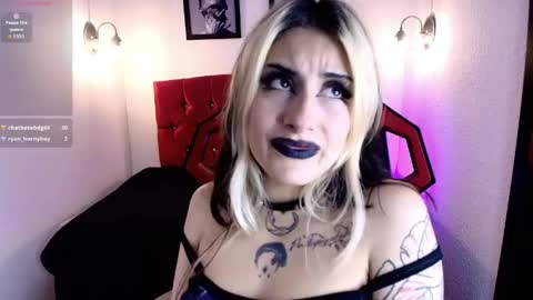 Alice online show from May 4, 8:16 pm