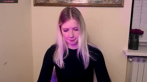 Snapshot of alicemeow_ chatting on October 2, 7:37 am Alice online show from October 2, 7:37 am