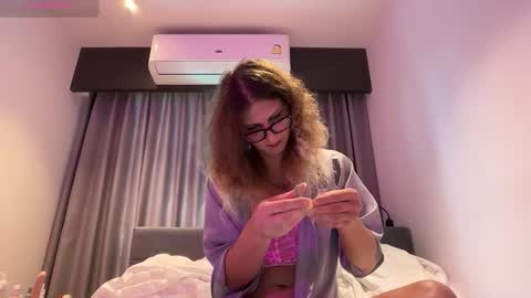 AlicePinkhead online show from March 10, 7:13 am