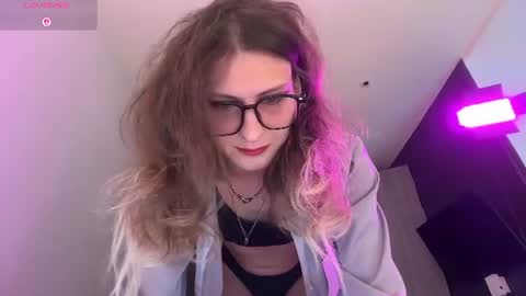 AlicePinkhead online show from July 13, 8:50 am