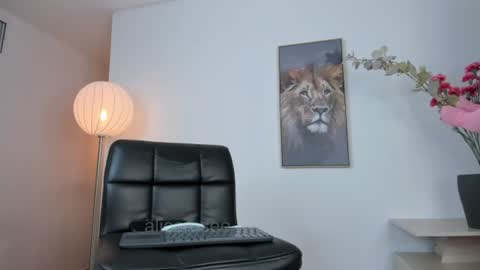 alicerosee___ online show from July 24, 9:46 pm