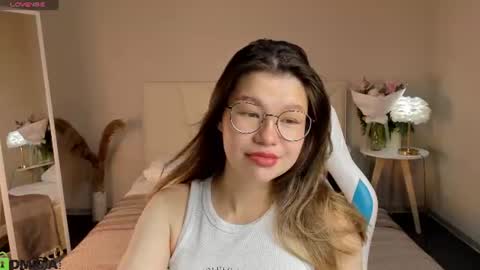 Snapshot of aliceruby1 chatting on June 24, 2:54 am Alice online show from June 24, 2:54 am