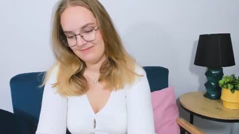 alicesensitive online show from October 27, 11:03 am