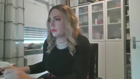 Alice online show from October 29, 11:23 am