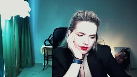 alicesmite online show from May 28, 11:18 am