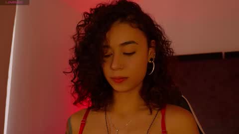 Alicestevens online show from November 26, 2:40 pm