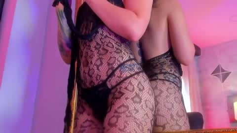 Alicestevens online show from April 1, 1:52 pm