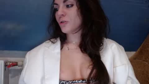 Snapshot of alicetailorrr chatting on September 13, 11:15 pm AliceTailorrr online show from September 13, 11:15 pm