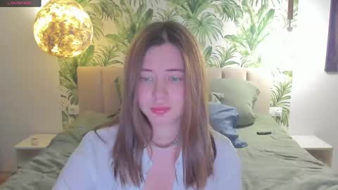 Alice online show from April 13, 3:39 pm