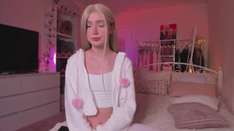 from wonderland online show from September 15, 3:45 pm