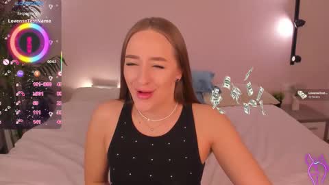 Mia online show from January 17, 1:54 am