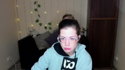 Alicia online show from January 27, 6:19 am