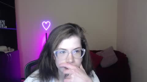 Alicia online show from February 7, 12:39 pm