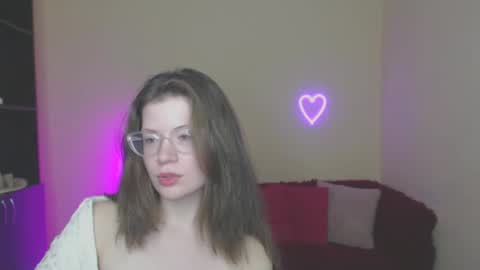 Alicia online show from February 22, 9:34 am