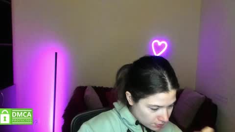 Alicia online show from December 4, 12:25 pm