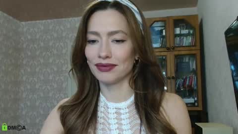 Alicia online show from November 18, 5:45 am