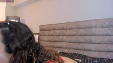 Snapshot of aliciabloom_1 chatting on October 16, 12:17 pm Alicia online show from October 16, 12:17 pm