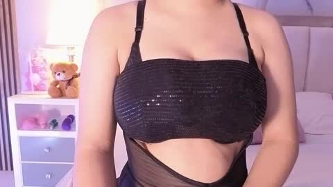 Snapshot of alicialevy chatting on February 7, 11:58 am LUNA online show from February 7, 11:58 am