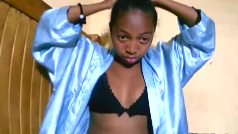 alicianah online show from September 16, 1:23 pm