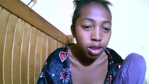 alicianah online show from September 24, 8:06 am