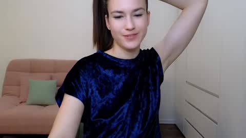 alicianoveli online show from December 28, 1:59 pm