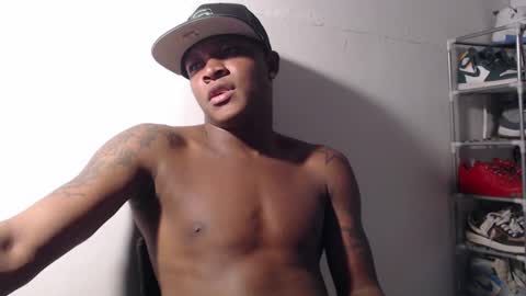 Snapshot of alid_17 chatting on March 11, 4:21 am Alid 17 online show from March 11, 4:21 am