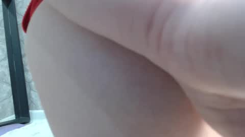 Snapshot of alidaalida2 chatting on March 2, 9:21 pm alidaalida2 online show from March 2, 9:21 pm