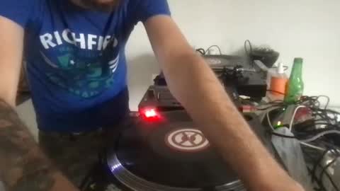 busco rockera online show from August 1, 5:34 pm
