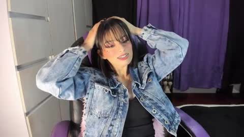 Aiko  Independent Model  online show from February 19, 12:57 am