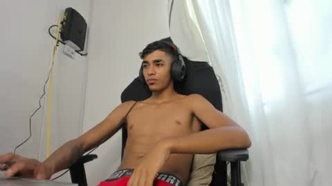 My name is Andrs and Im 18 years old. online show from June 22, 2:58 pm