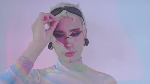     online show from March 27, 12:38 am