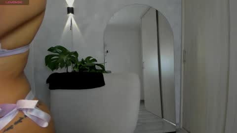 Ali  online show from February 17, 11:07 am