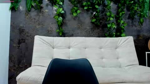 Alice online show from November 23, 4:29 pm