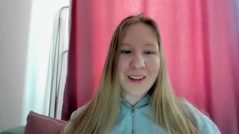 alika68 online show from June 1, 1:02 pm